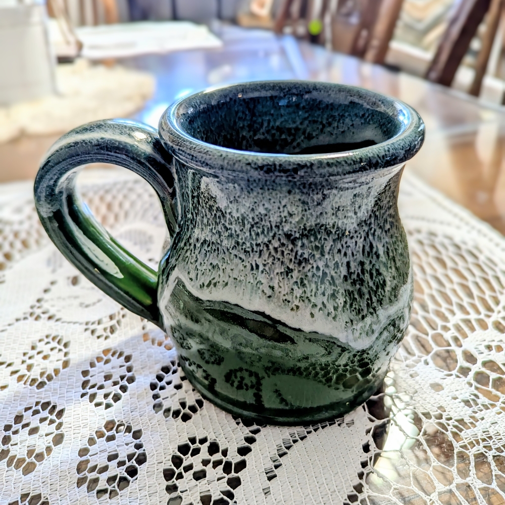 Green Ceramic Coffee Mug - Picture 2 of 4